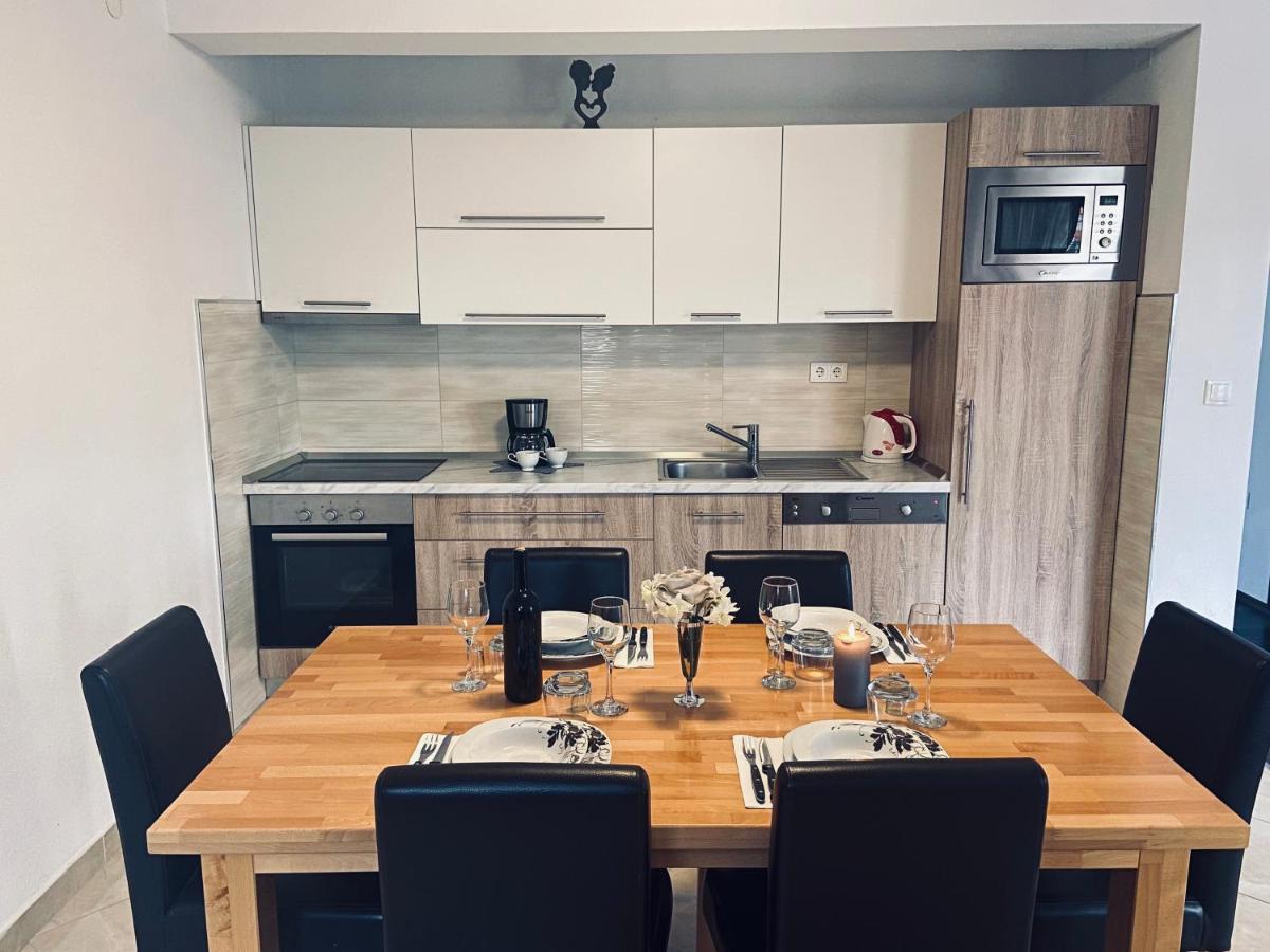 Apartments Gule Slatine Zewnętrze zdjęcie