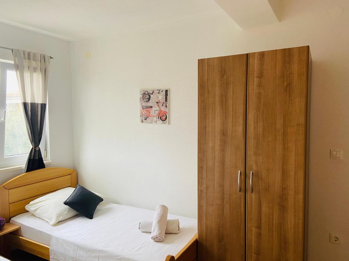 Apartments Gule Slatine Zewnętrze zdjęcie