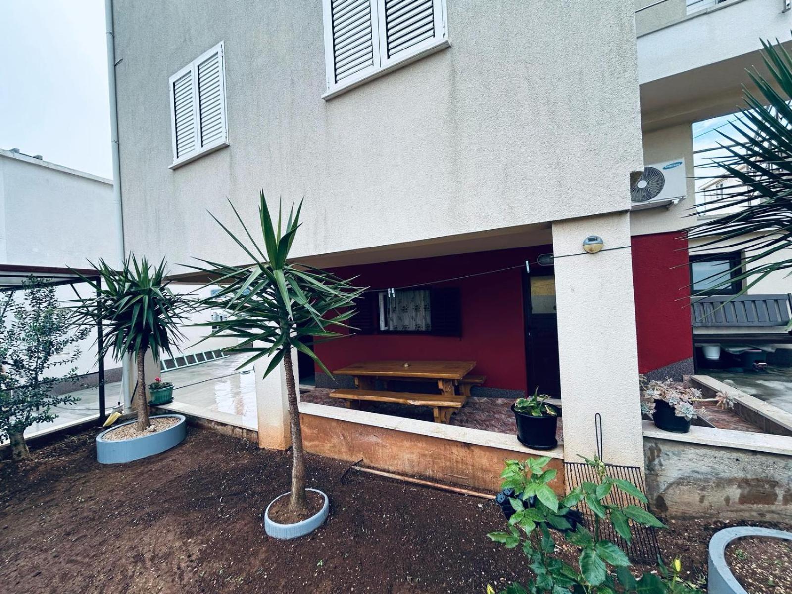 Apartments Gule Slatine Zewnętrze zdjęcie